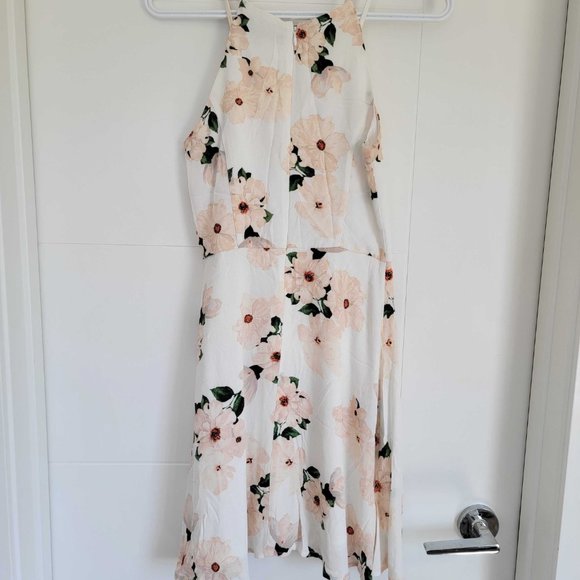 White floral dynamite dress - Picture 3 of 4